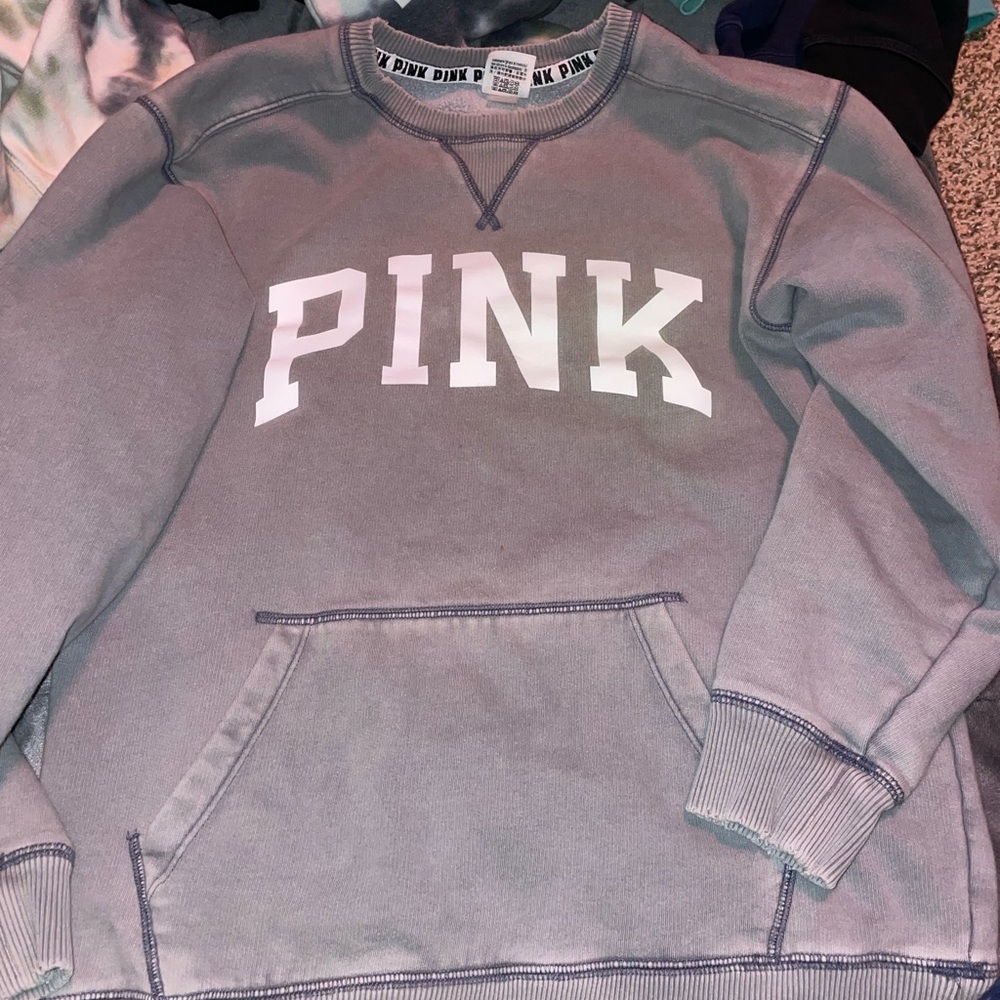 vs pink crewneck